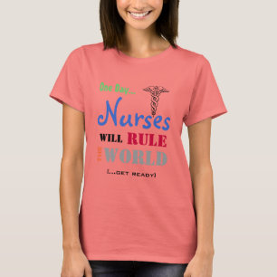 KRANKENSCHWESTERN ordnen den WELTwecker-T - Shirt