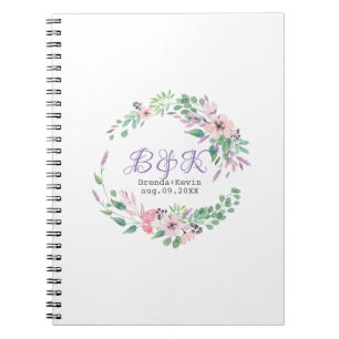 Kranzrahmen mit lila und rosa Blumen Notizblock
