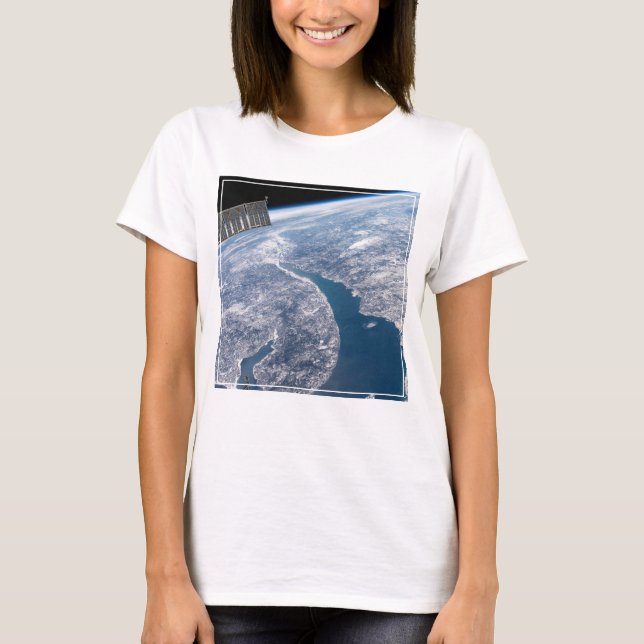 Krater von Manicouagan und der Fluss St. Lawrence T-Shirt (Vorderseite)