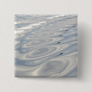 Kräuselungen auf Wasser Button