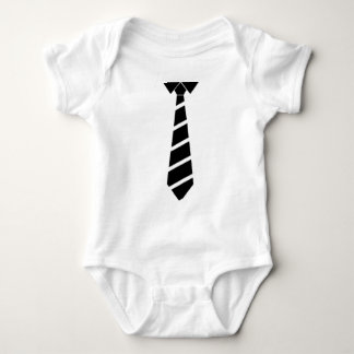 Krawatte auf T - Shirt