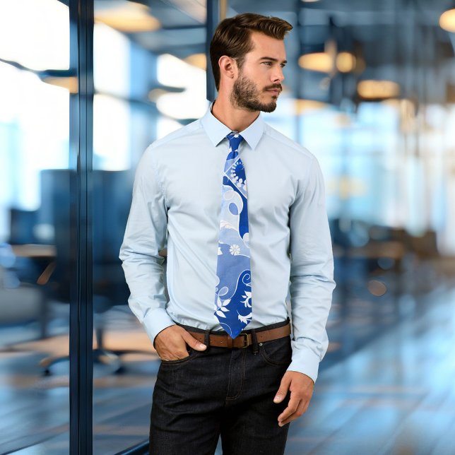 Krawatte für künstlerisches Blau- und Weißblechdes (A modern tie with an artistic abstract blue and white leaf design)