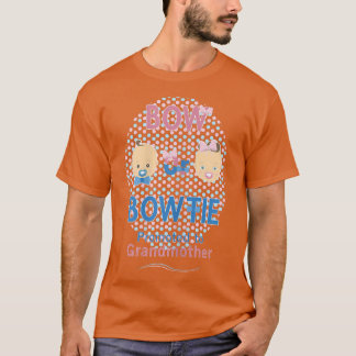 Krawatte von Frauen, die zur Großmutter weitergege T-Shirt
