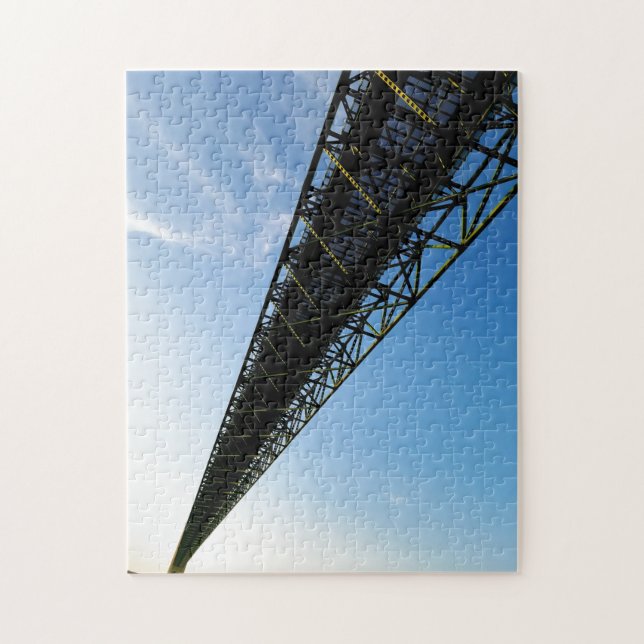 Kreatives Unterwasserbrücken-Foto-Puzzle (Vertikal)