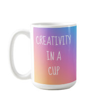 Kreativität in einer Pokalkaffee-Tasse