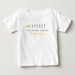 Krebs bei Kindern. Benutzerdefinierter #Teamname. Baby T-shirt