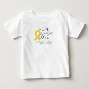 Krebs im Kindesalter.hope#teamName Custom Baby T - Baby T-shirt