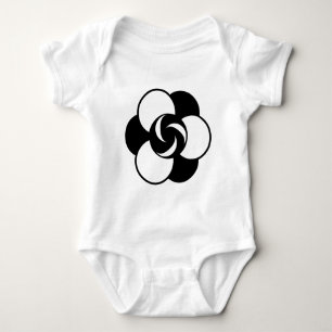 Kreisformation 04 baby strampler