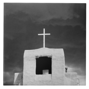 Kreuz auf der ältesten Kirche, San Miguel, Santa  Fliese