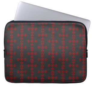 Kreuz mit rotem Ornament Laptopschutzhülle