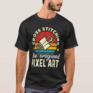 Kreuzen Sie die originale Retro-Nadelspitze an. T-Shirt