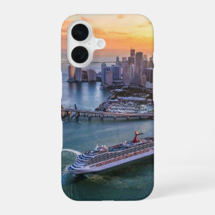 Kreuzfahrtsschiff und Küsten-Skyline von Miami bei iPhone 16 Hülle