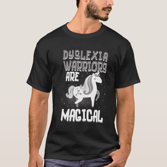 Krieger sind magische Dyslexie Bewusstsein Einhorn T-Shirt (Vorderseite)