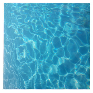Kristallklarer Himmelblauer Poolwasser Fliese