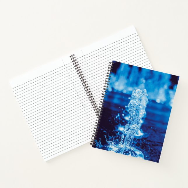 Kristallklares Wasser in Bewegung Notizbuch (Innenseite)