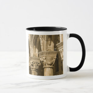 Kroatien, Dalmatien, Dubrovnik. Steinerne Bögen un Tasse