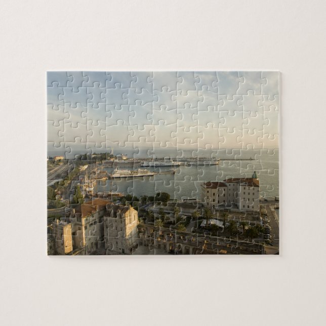 Kroatien, Dalmatien, Split. Sicht auf Riva (Horizontal)