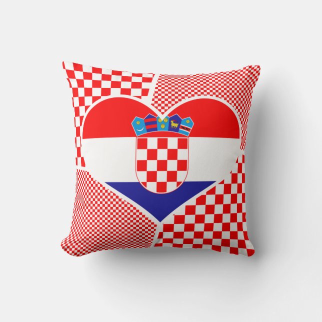Kroatische Flagge mit Roter Schachbrett Herzklopfe Kissen (Vorderseite)