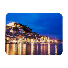 kroatische Stadt Sibenik in der Nacht Magnet