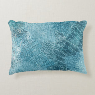 Krokodile Batik: Texturierte Stoffkunst Dekokissen