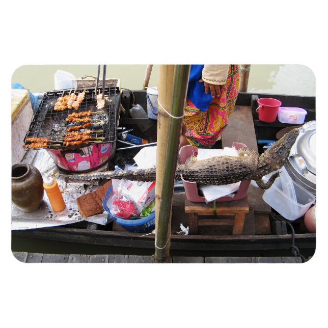 Krokodile Fleisch GRILLEN ... Thailand Street Food Magnet (Horizontal)