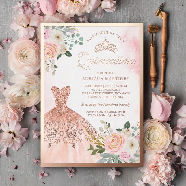 Kronenrot Blütenblüte Quinceanera Rose Gold Folieneinladung (Von Creator hochgeladen)