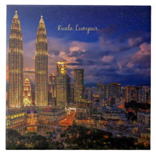 Kuala Lumpur Skyline in der Nacht Fliese