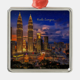 Kuala Lumpur Skyline in der Nacht Ornament Aus Metall