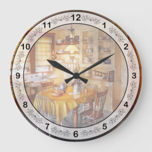 Küche - typische Bauernhofküche Große Wanduhr