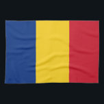 Küchentuch mit Flagge Rumäniens<br><div class="desc">Genießen Sie das rumänische Erbe in Ihrer Küche mit diesem stilvollen Küchentuch unter rumänischer Flagge! Dieses Küchentuch ist mit viel Liebe zum Detail gestaltet und ist mehr als nur ein praktisches Objekt; es ist eine Hommage an den Stolz und die kulturelle Identität Rumäniens. Stolz zeigt das Design die ikonische Trikolorenflagge...</div>