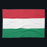 Küchentuch mit Flagge Ungarns<br><div class="desc">Genießen Sie die Küchendekoration mit unserem unverwechselbaren Küchentuch unter ungarischer Flagge! Dieses Küchenhandtuch wurde mit viel Liebe zum Detail gestaltet und feiert das ungarische Erbe und den Nationalstolz. Die ungarische Flagge zeichnet sich durch drei horizontale Streifen in Rot, Weiß und Grün aus, die Stärke, Treue und Hoffnung symbolisieren. Ob Sie...</div>