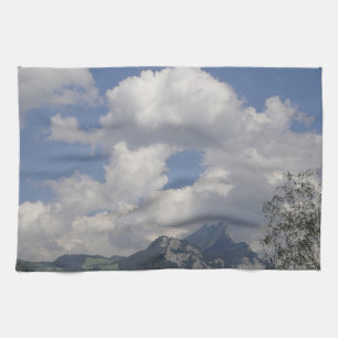 Küchentuch Wolken-Doughnut über Bergen