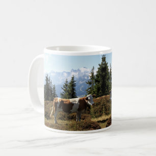 Kuh in den österreichischen Alpen Kaffeetasse