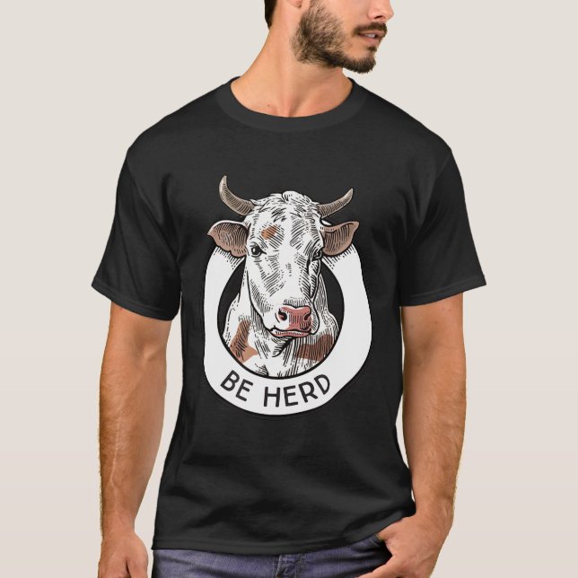 Kuh sei Herdenfarm Show Animes Funny T-Shirt (Vorderseite)