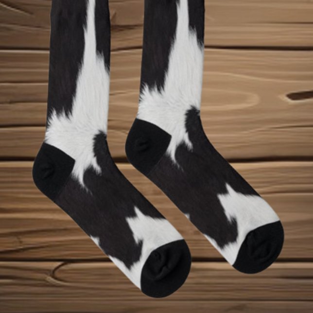 Kuhfell Schwarz Weiße Socken (Step into comfort and style with our Cowhide Black White Socks. Perfect for cozy days at home)
