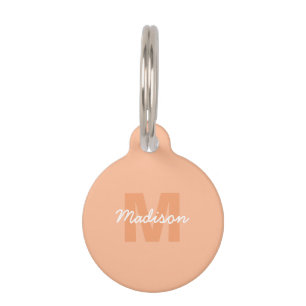 Kühle Pastell-Pfirsichfarbe mit individuellem Mono Haustiermarke