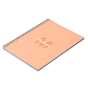 Kühle Pastell-Pfirsichfarbe mit individuellem Mono Notizblock