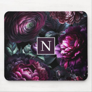 Kühne Blumen im verzauberten schwarzen Blumengarte Mousepad