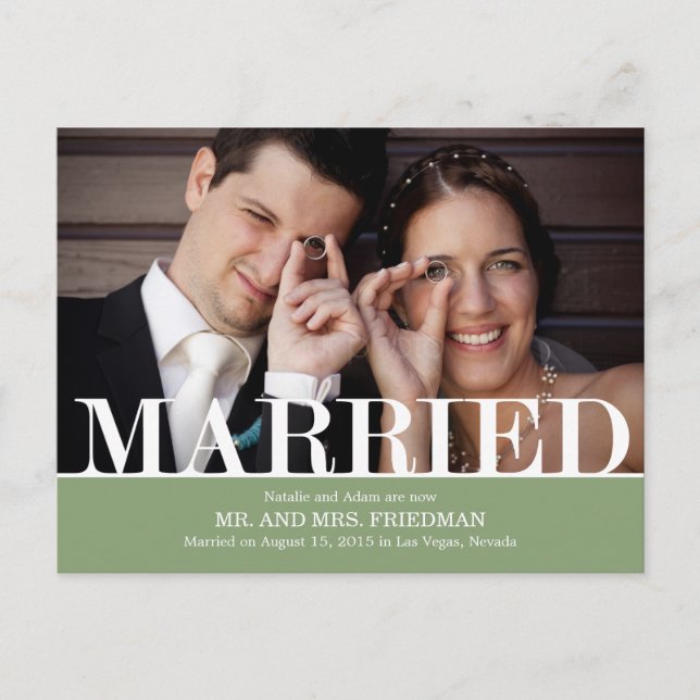 kühne Briefe verkünden die Hochzeit Ankündigungspostkarte (Vorderseite)