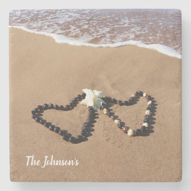 Kukui Nuss Leis auf hawaiischem Steinuntersetzer (Vorderseite)