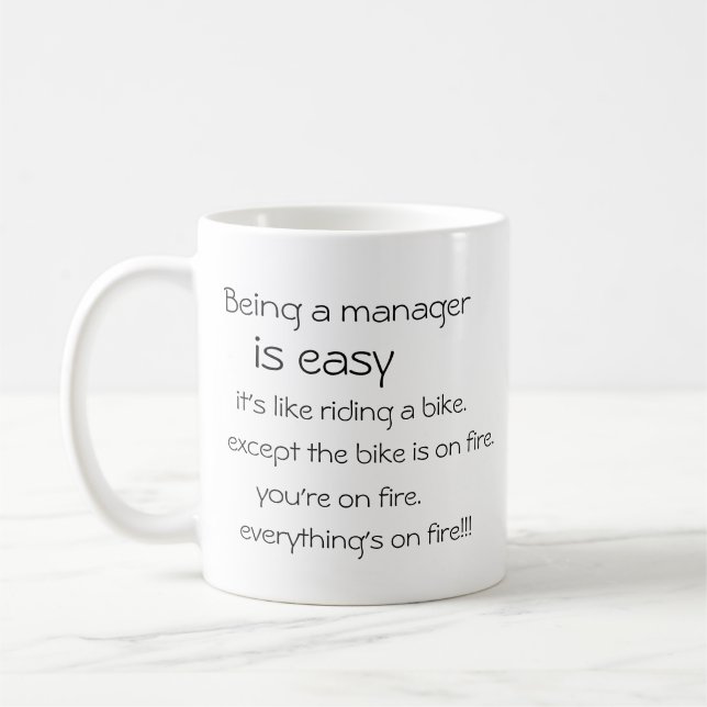Kundengerechter "Job ist einfach, alles ist auf Kaffeetasse (Links)
