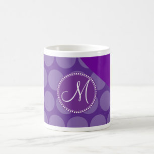 Kundenspezifische Monogramm-Initialen-lila Kaffeetasse
