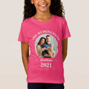 Kundenspezifischer Familienname, Foto und Jahr fes T-Shirt