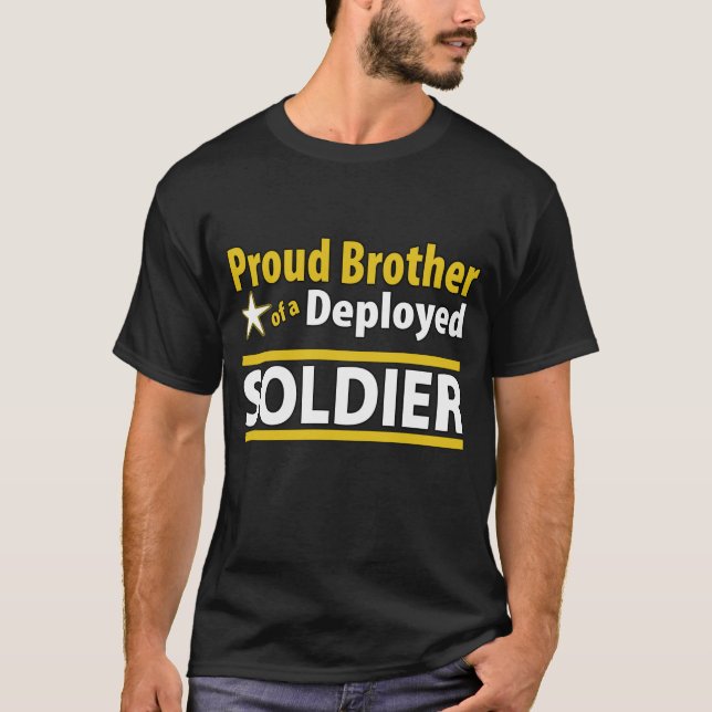 Kundenspezifischer stolzer Bruder eines T-Shirt (Vorderseite)