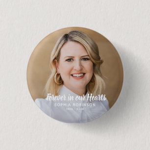 Kundenspezifisches Foto für immer in unserer Herzb Button