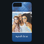 Kundenspezifisches Foto u. dunkelblauer Case-Mate iPhone Hülle<br><div class="desc">Dunkelblauer High-Techer Hintergrund. Vector Entwurf ENV 10 © und ® Bigstock® - alle Rechte vorbehalten.</div>