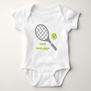 Künftiger Tennisspieler, Tennisschläger und Ball Baby Strampler