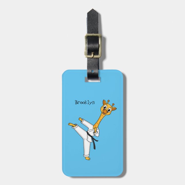 Kung Fu giraffe Cartoon Illustration Gepäckanhänger (Vorderseite vertikal)