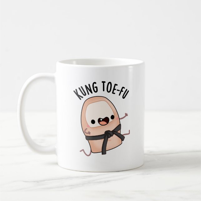 Kung Toe-fu Funny Big Toe Pun Kaffeetasse (Links)