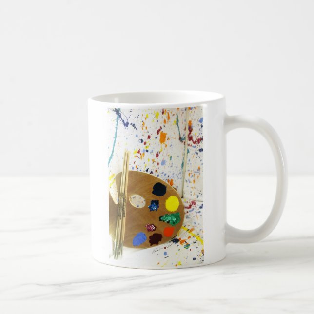 Künstler malen Spritzer und Farbpalette Kaffeetasse (Rechts)